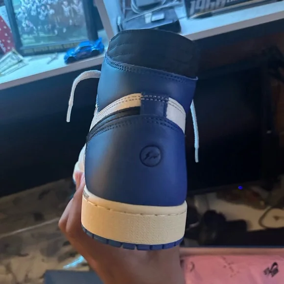 Brand new Travis Scott fragments never worn. Negotiable price.